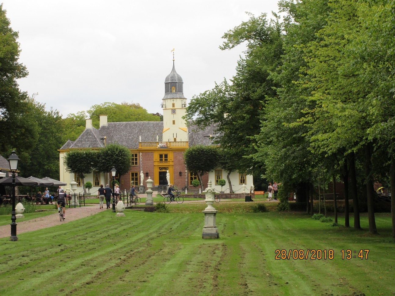 Fraeylemaborg voortuin